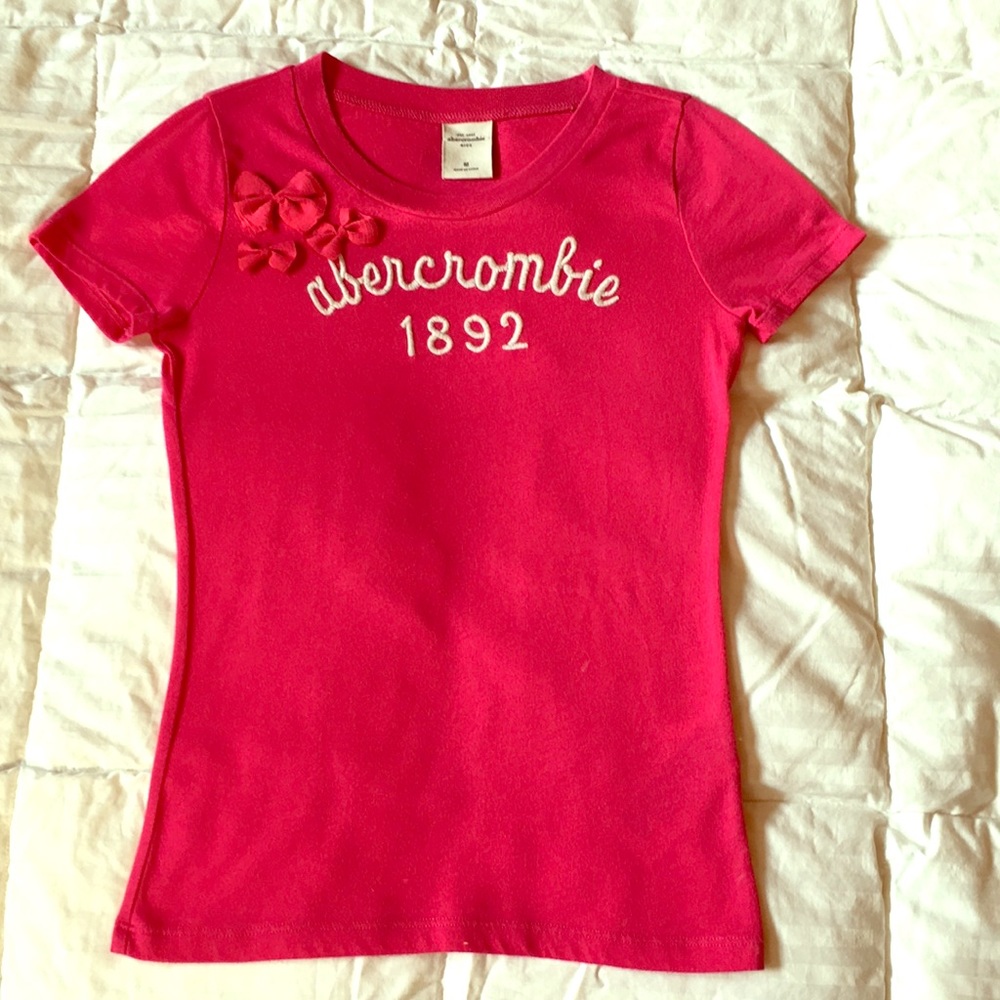 Abercrombie kids girls embellished tee size M